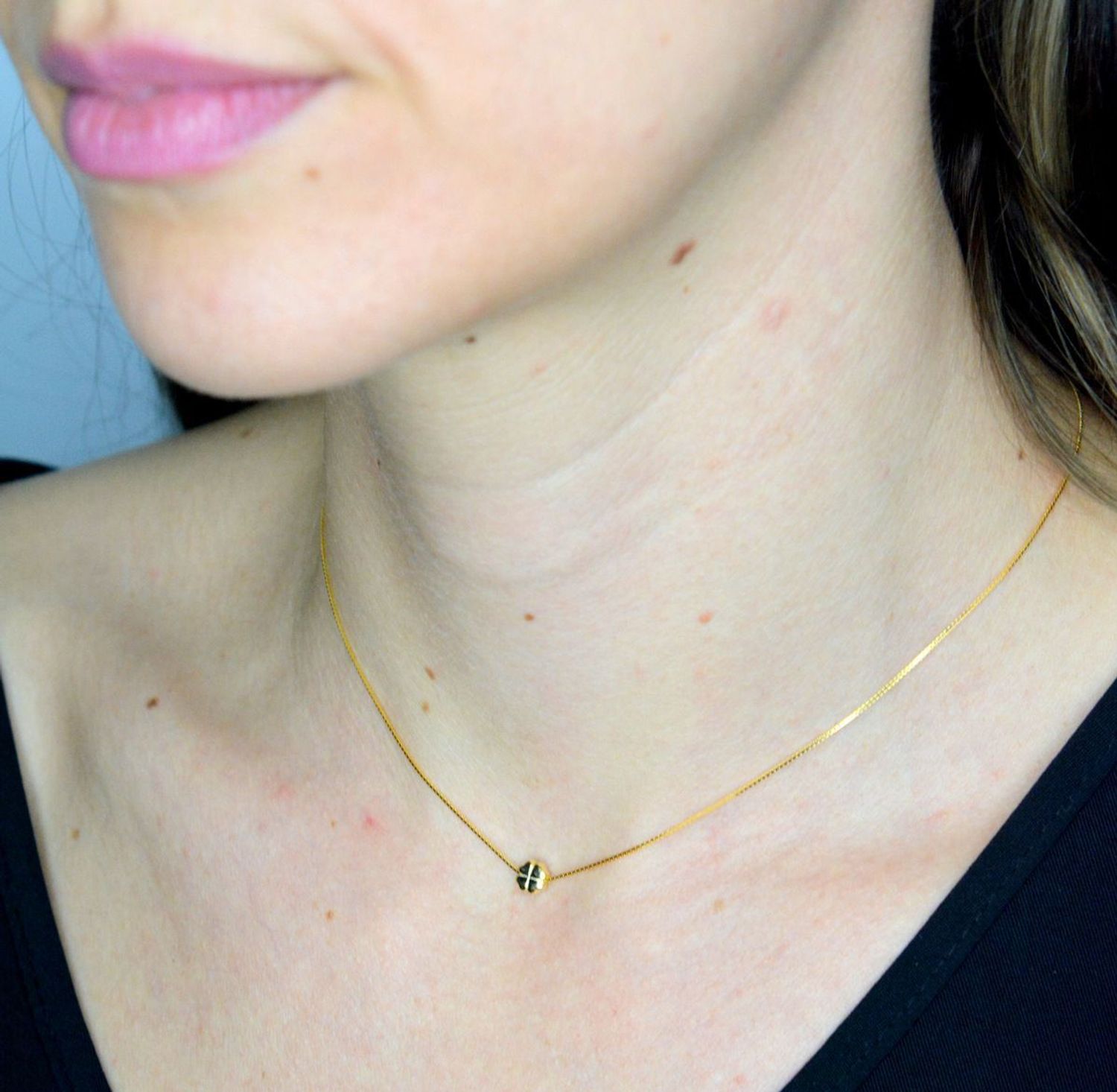 Naszyjnik damski srebrny pozłacany z koniczynką Armonica Nomination 241304 003.png